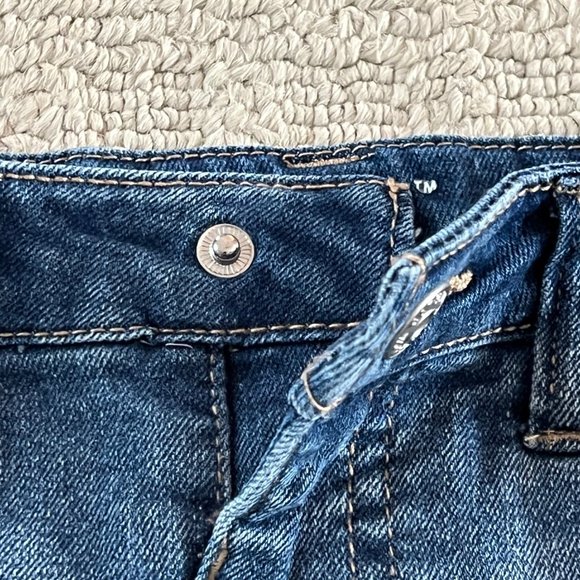 Cat & Jack - Girls Jean Shorts With Button Fly - 3T - Picture 2 of 6